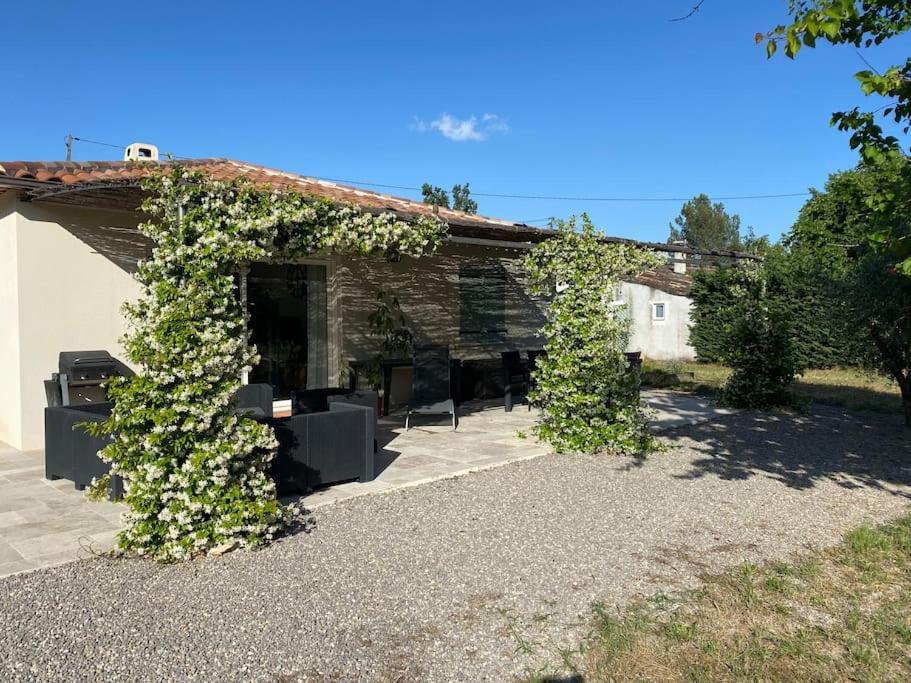 Maison De Plain Pied Avec Terrain De Petanque Villa Draguignan Exteriör bild